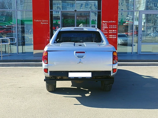Купить Митсубиси Л200 2011г.