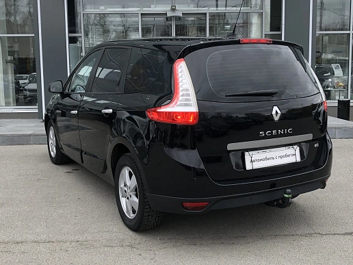 Купить Рено Ссеник 2011г.