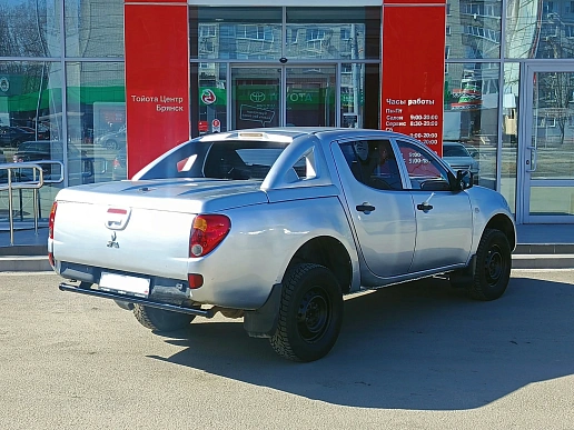 Купить Митсубиси Л200 2011г.