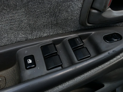 Купить Мазда МПВ 2002г.