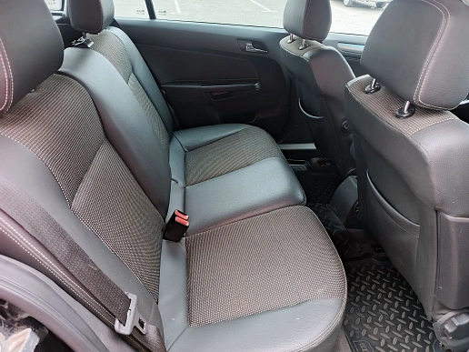 Купить Опель Астра 2012г.