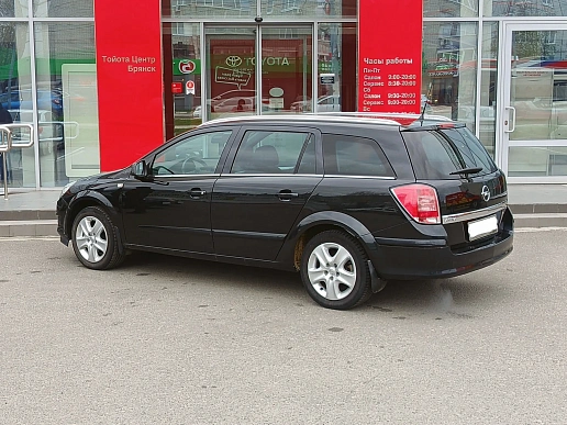 Купить Опель Астра 2012г.