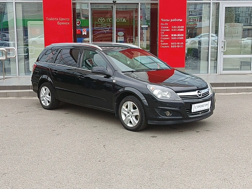 Купить Опель Астра 2012г.