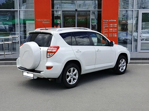 Купить Тойота Новый RAV4 2011г.