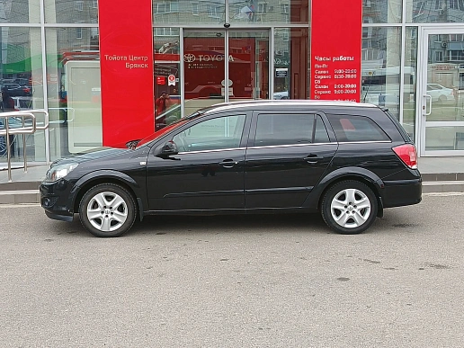 Купить Опель Астра 2012г.