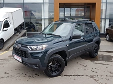 Lada Niva Travel